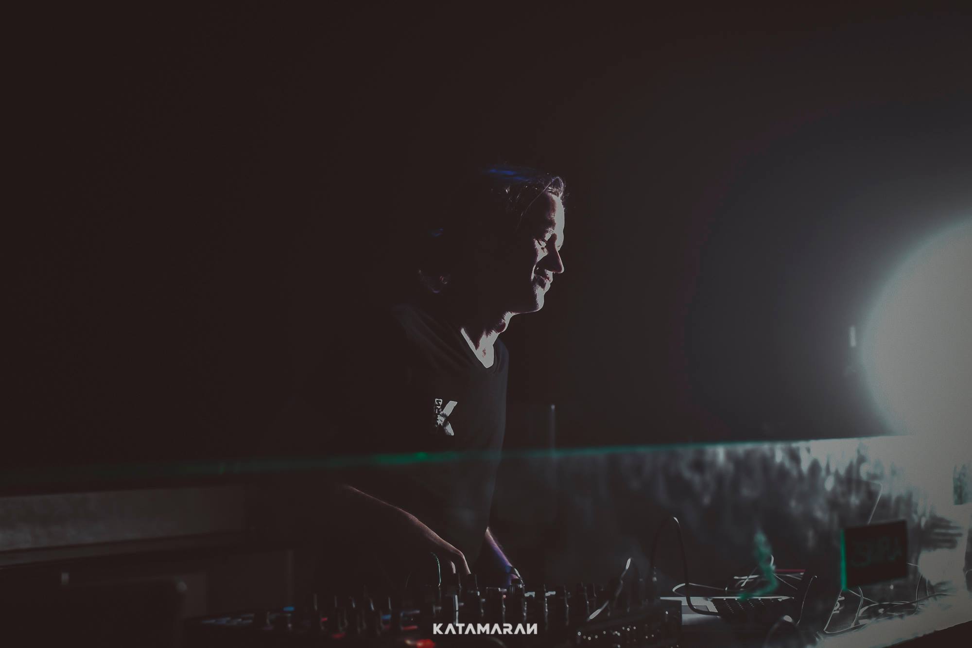 dj mix recordings and streamings